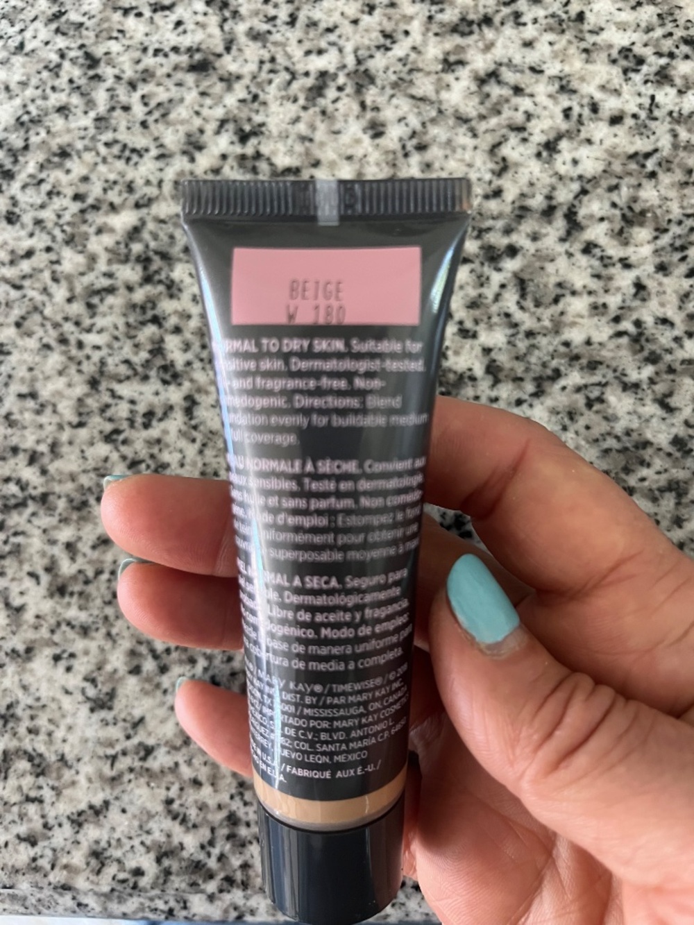 Mary Kay Timewise Luminous 3D Foundation Beige W180 - Picture 3 of 4